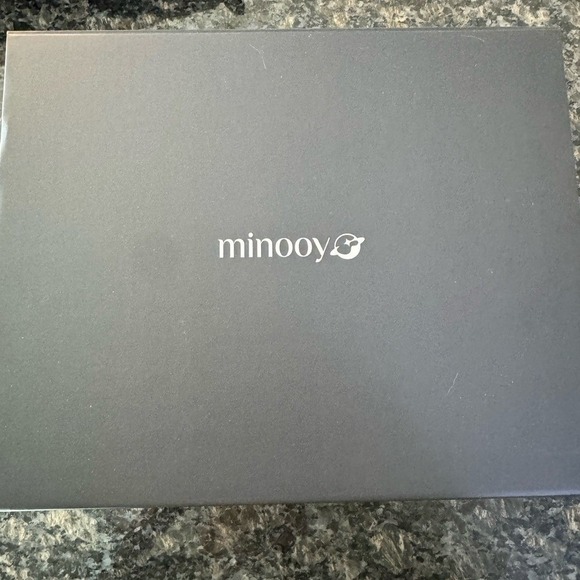 Minooy Athena Crossbody Bag Built-in Wallet real Leather Dark Navy Blue NEW - Picture 5 of 16